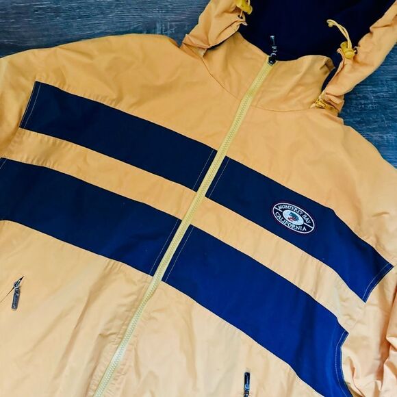 Monterey California Yellow & Blue Reverseable Winter Coat Size Large/XL - Picture 3 of 10